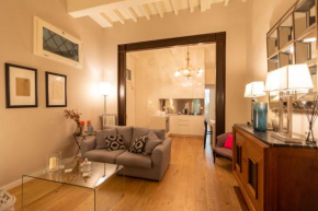 Santa Croce Luxury 2 Bedroom Florence